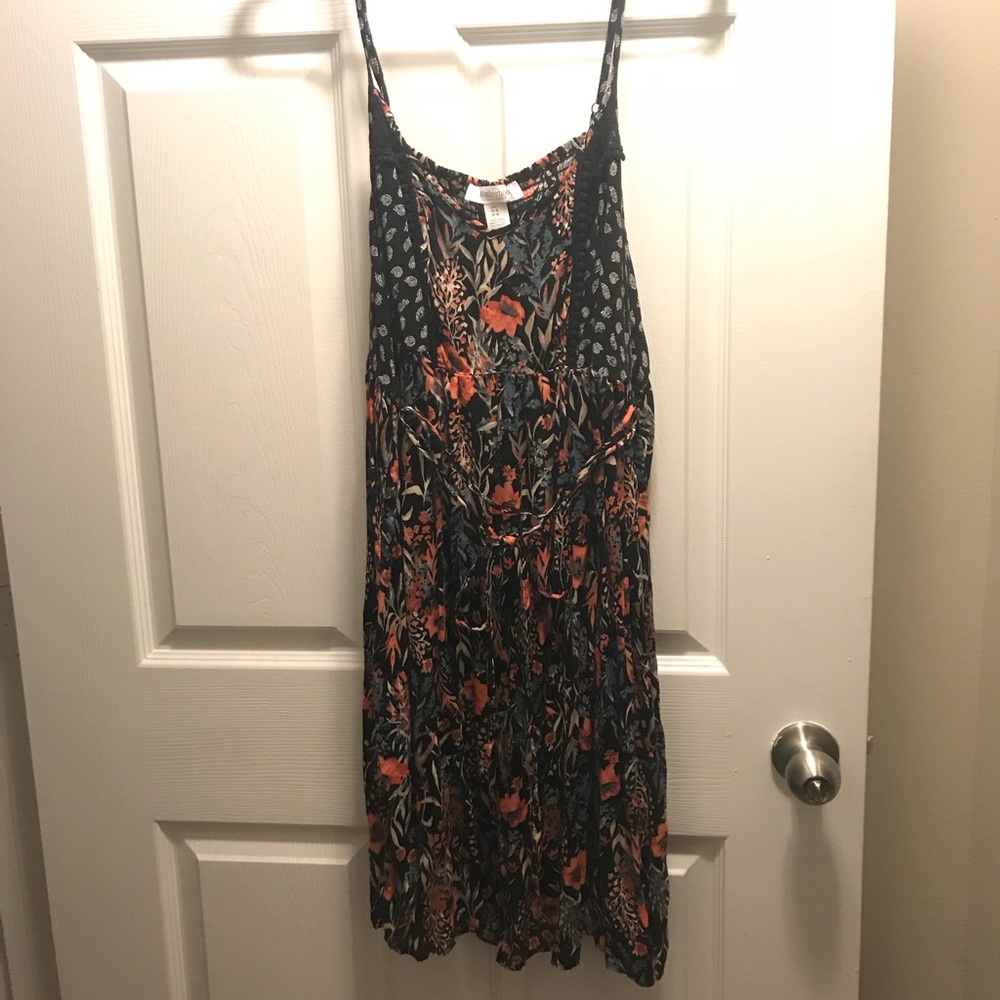 Maternity, Vintage-looking, Floral Sun Dress 🌻